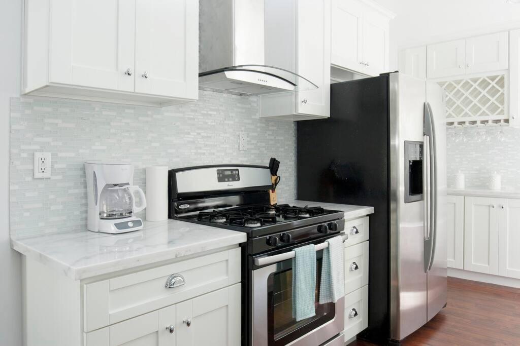Valley Modern Glam Charmer Holiday home *