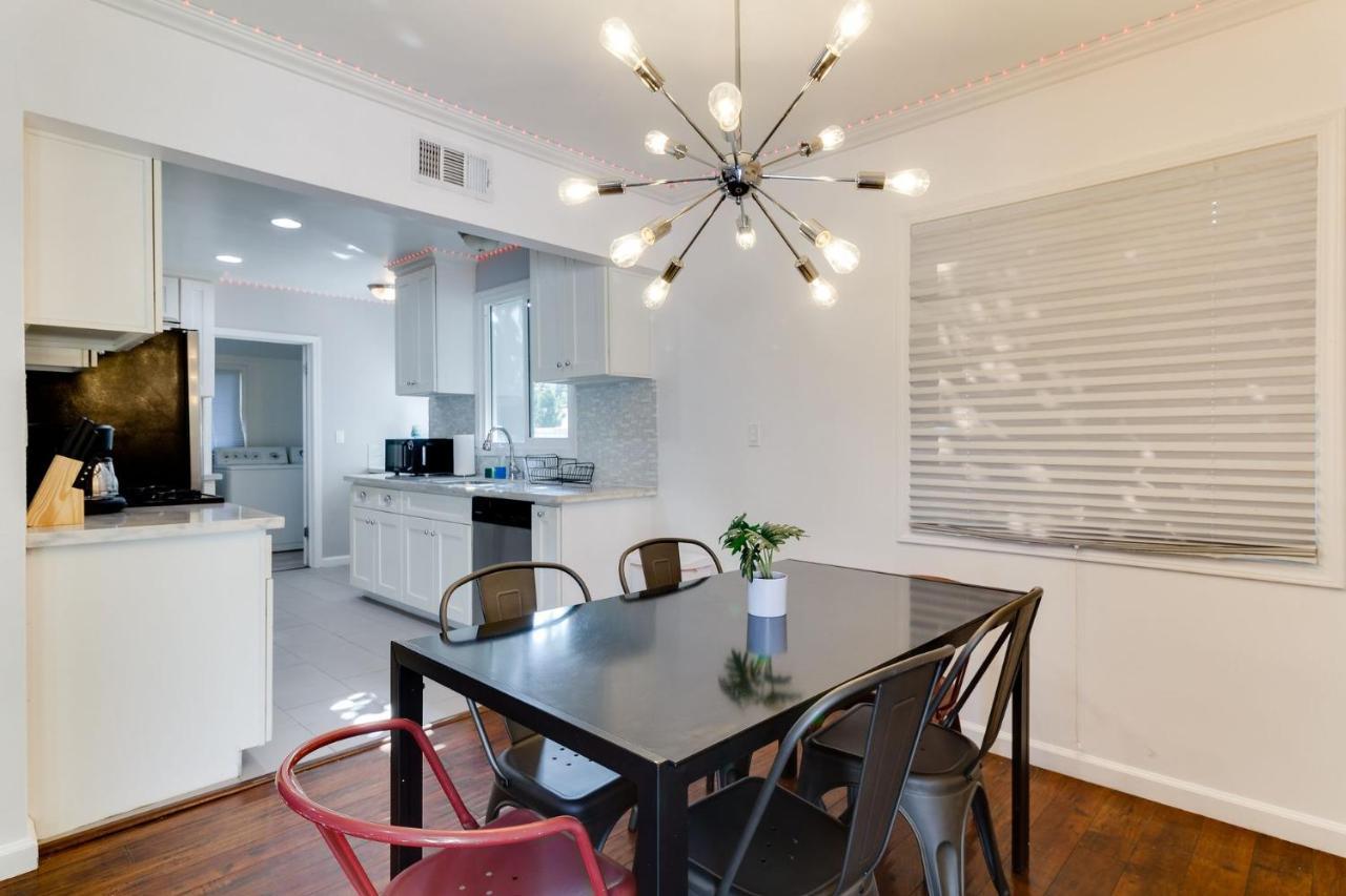 Holiday home Valley Modern Glam Charmer