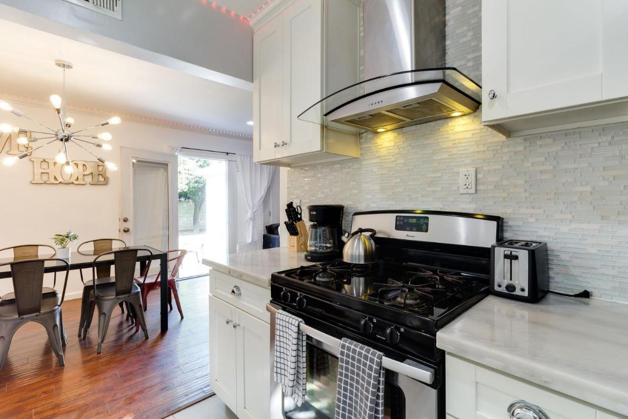 Valley Modern Glam Charmer Holiday home Los Angeles