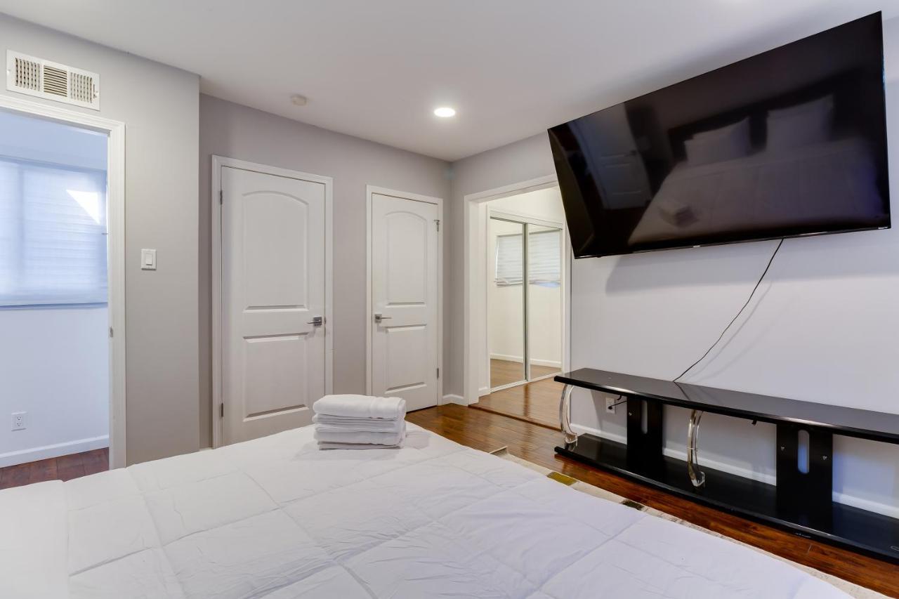 Holiday home Valley Modern Glam Charmer